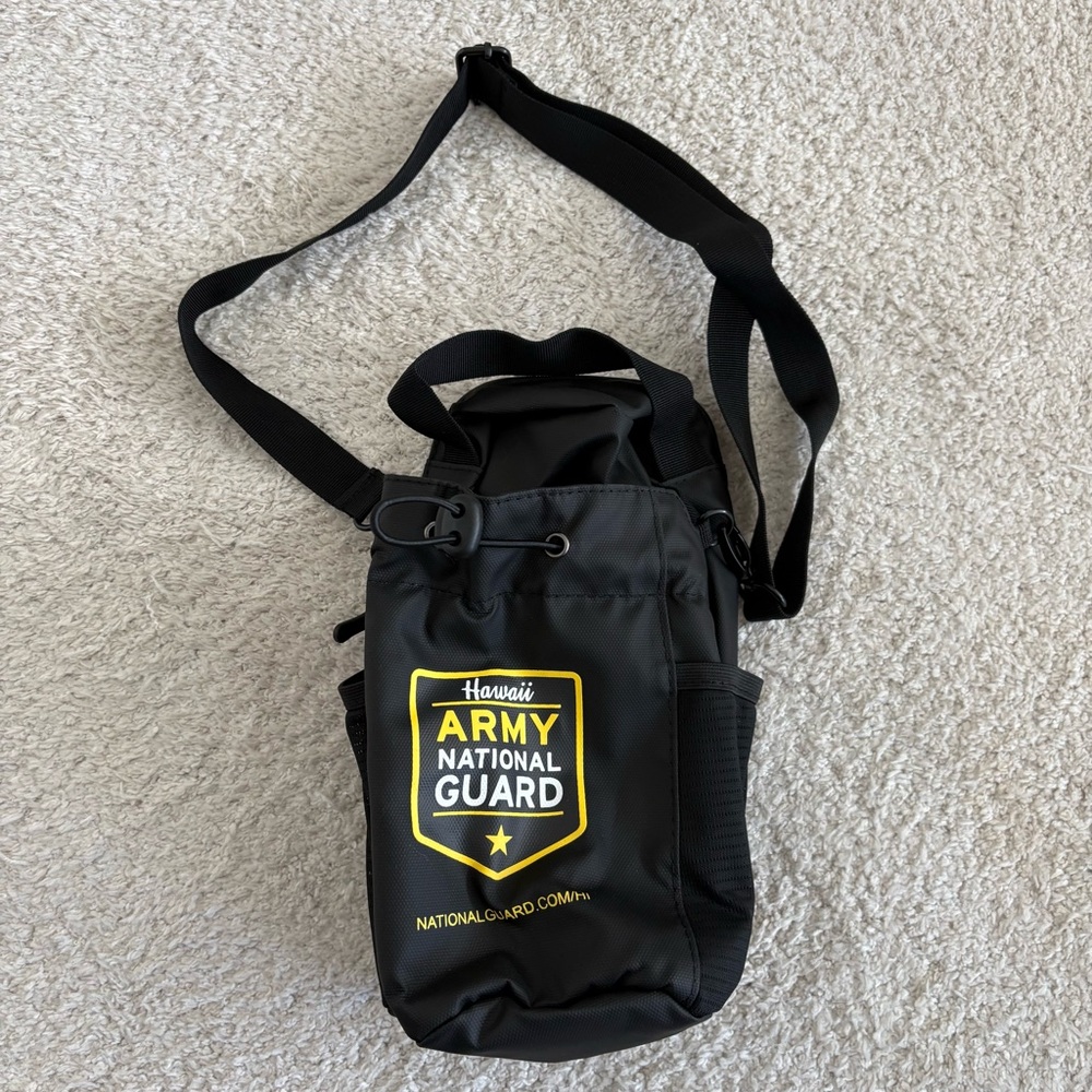 Black National Guard Magnetic Gym Flask Bag